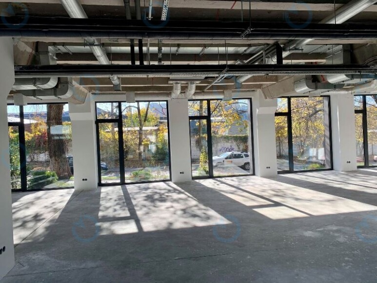 Оренда офісу 4500 м.кв 1 поверх Форум City Garden