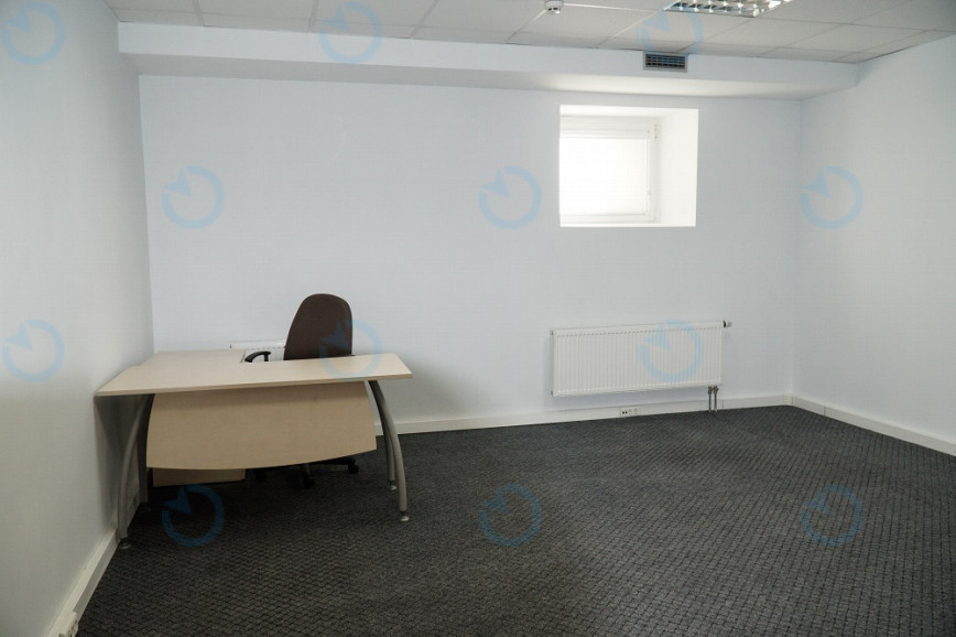 Аренда офиса 130 м.кв -1 этаж Берегиня