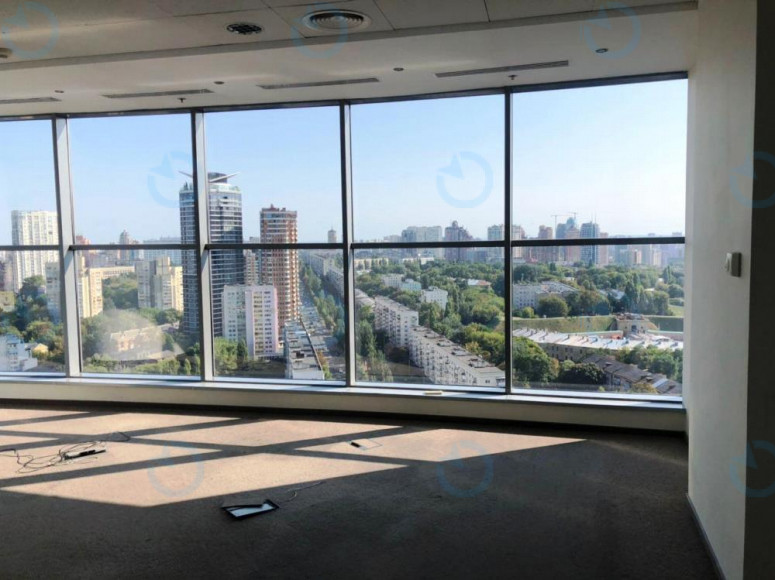 Оренда офісу 667 м.кв 27 поверх Парус