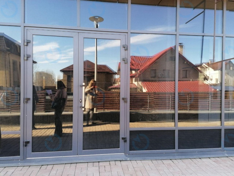 Продаж офісу 142 м.кв 1 поверх ЖК "Піонерський Квартал" ІІ