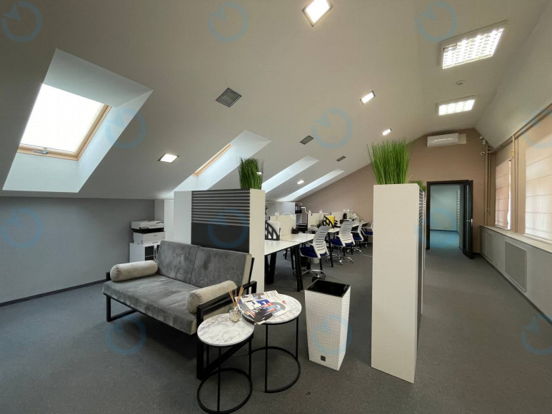 Аренда офиса 102 м.кв 2 этаж Игоревская 1/8