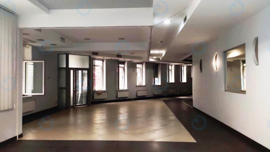 Оренда офісу 595 м.кв 1 поверх Тургенєвська, 52/58