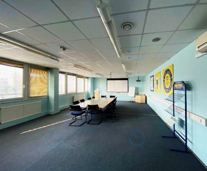 Оренда офісу 500 м.кв 2 поверх Григоренка, 43