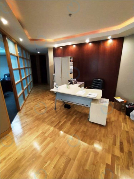 Оренда офісу 77 м.кв 4 поверх Леонардо (I черга)