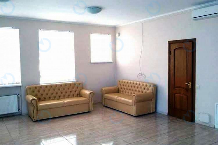 Продаж офісу 1000 м.кв 0-3 поверх Отто Шмідта, 8