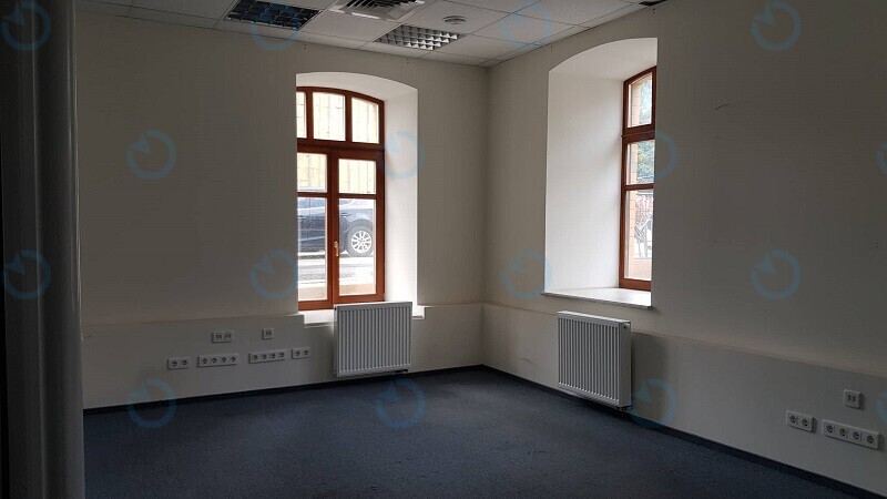 Оренда офісу 110 м.кв 0 поверх Ренесанс
