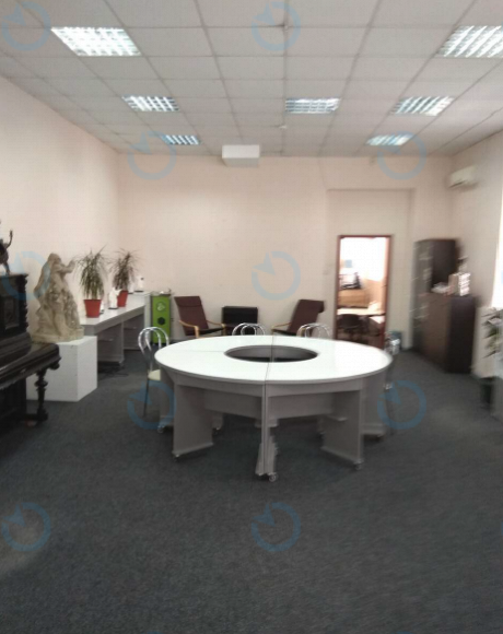 Оренда офісу 83 м.кв 1 поверх Бізнес Сіті