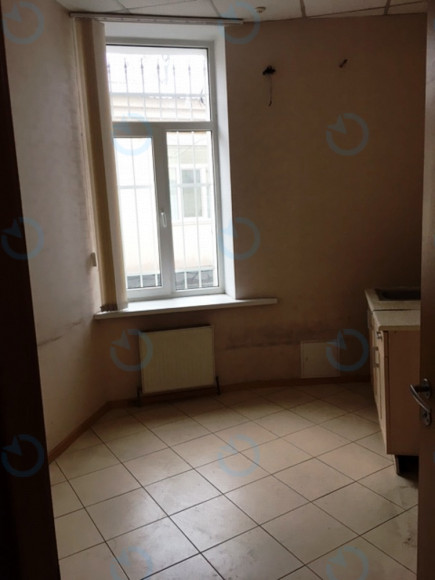 Аренда офиса 193 м.кв 1 этаж Лаврская, 16