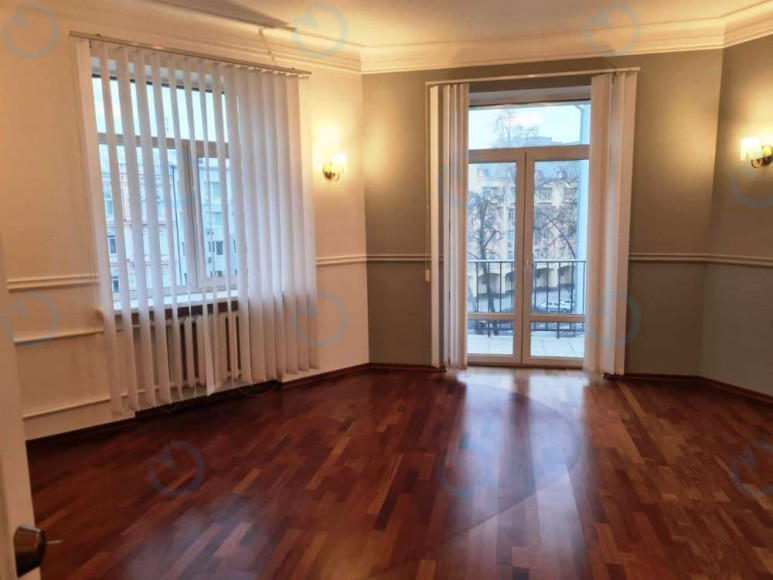 Оренда офісу 100 м.кв 4 поверх Рейтарська, 2