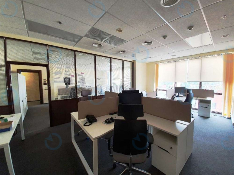 Оренда офісу 402 м.кв 6 поверх Дегтярівська, 33В