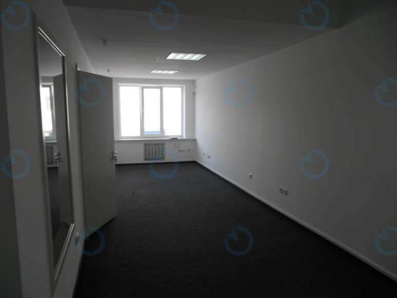 Оренда офісу 87 м.кв 2 поверх Ост Вест Експрес