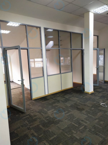 Оренда офісу 394 м.кв 3 поверх Форум Б7