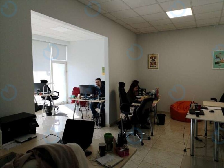 Оренда офісу 780 м.кв 3 поверх Гольф Центр