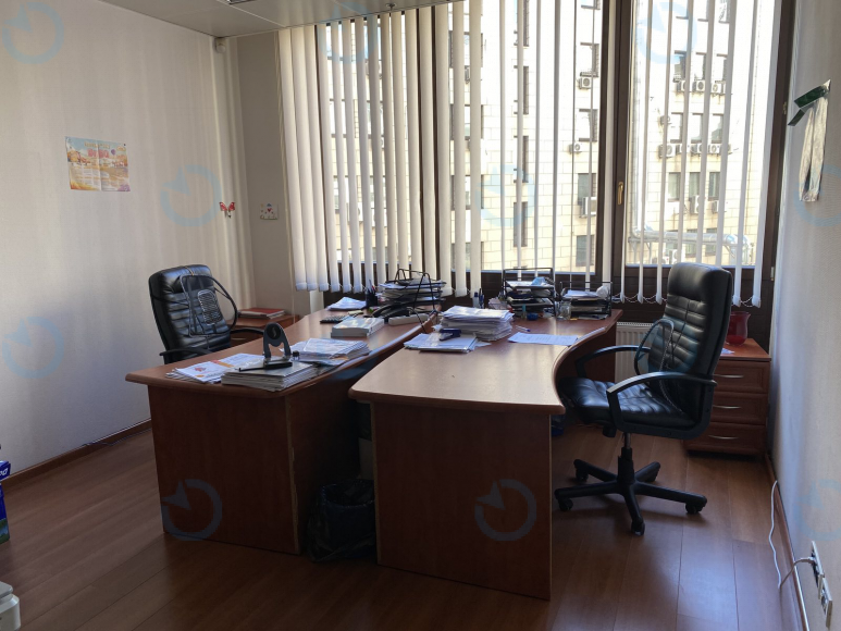 Оренда офісу 27 м.кв 3 поверх Європа Плаза