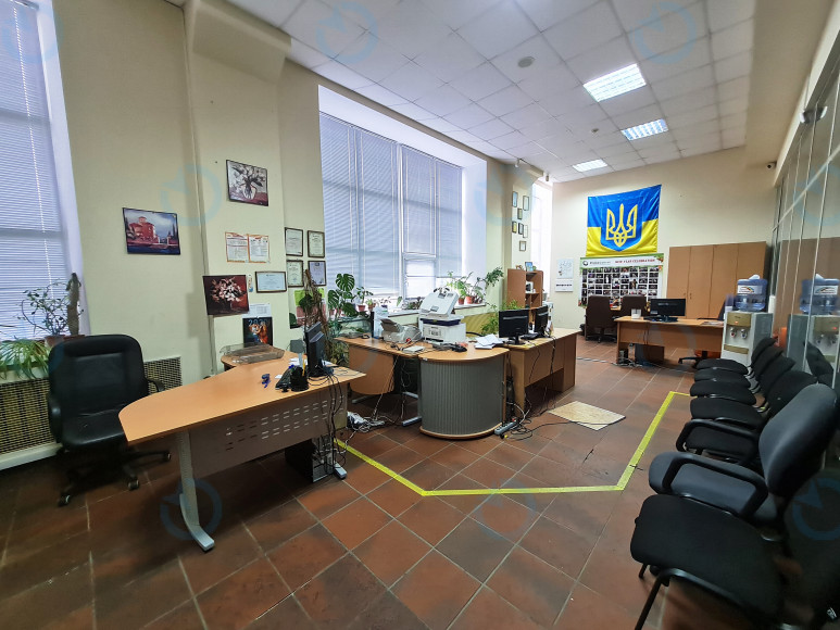 Аренда офиса 64 м.кв 4 этаж Сурикова, 3а