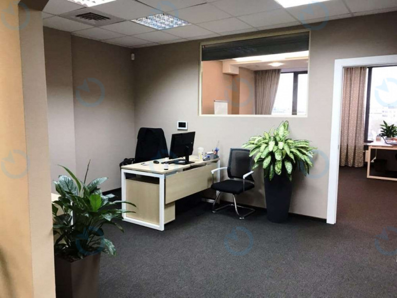 Оренда офісу 637 м.кв 9 поверх Панорама