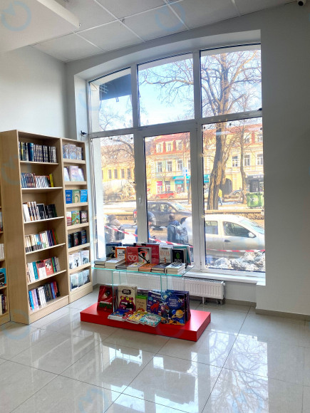 Оренда офісу 143 м.кв 1 поверх Булгаков