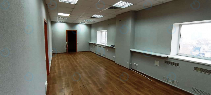 Оренда офісу 39 м.кв 2 поверх Дегтярівська, 25А