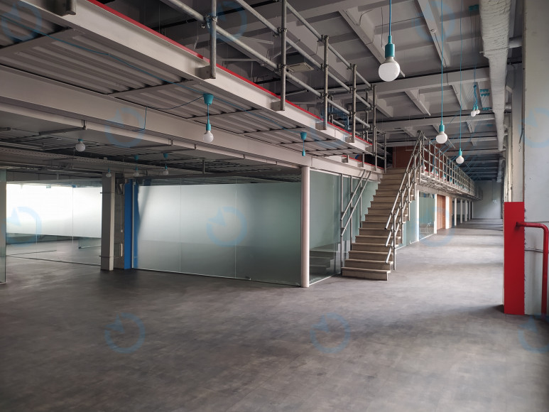 Аренда офиса 1712 м.кв 1 этаж Кубик-центр