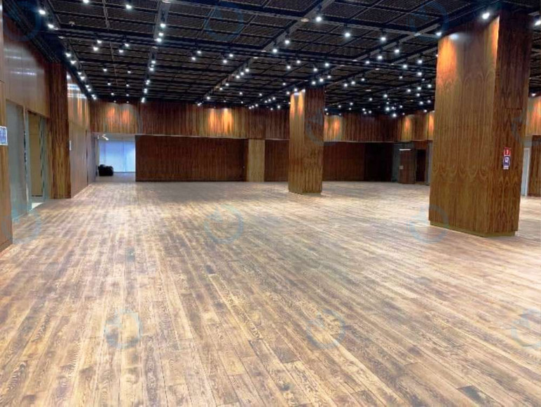 Аренда офиса 1144 м.кв 1 этаж КВЦ Парковый