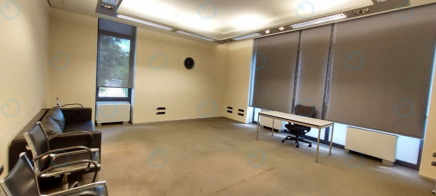 Оренда офісу 40 м.кв 3 поверх Студентська, 5-7В