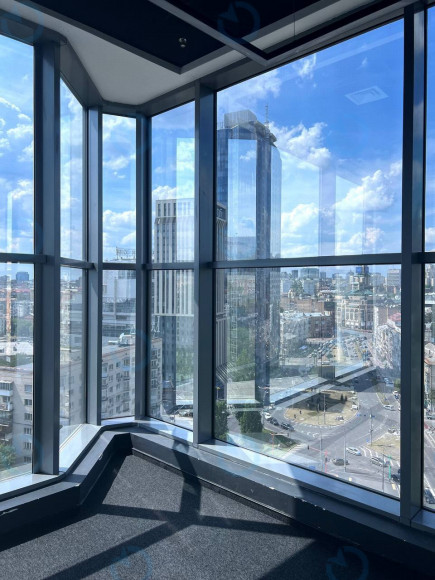 Аренда офиса 350 м.кв 12 этаж Парус