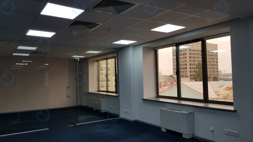 Оренда офісу 165 м.кв 5 поверх Леонардо (I черга)