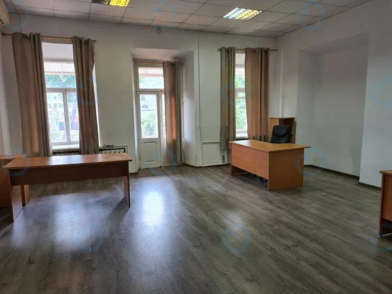 Оренда офісу 50 м.кв 2 поверх Сковороди, 5а